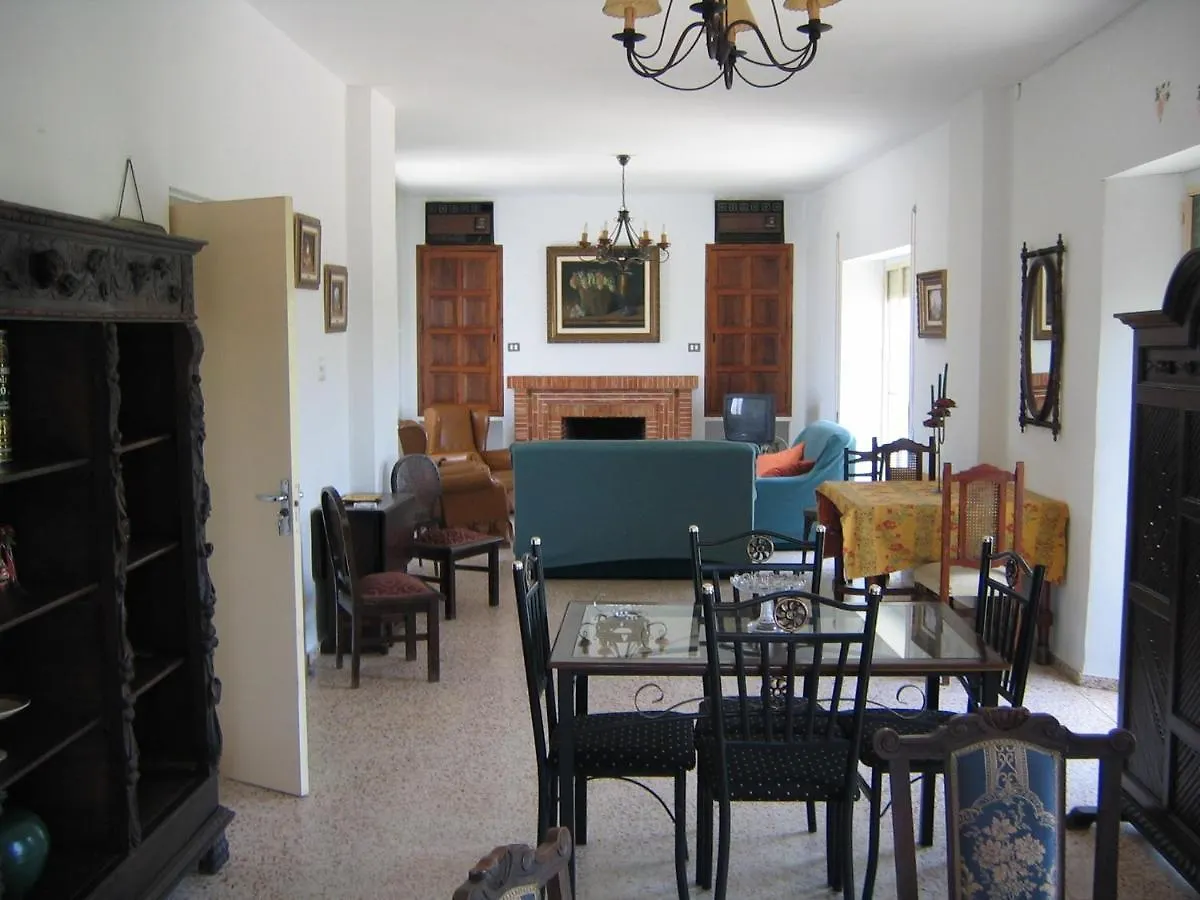 Country house Cortijo El Pinar Guest House Montilla